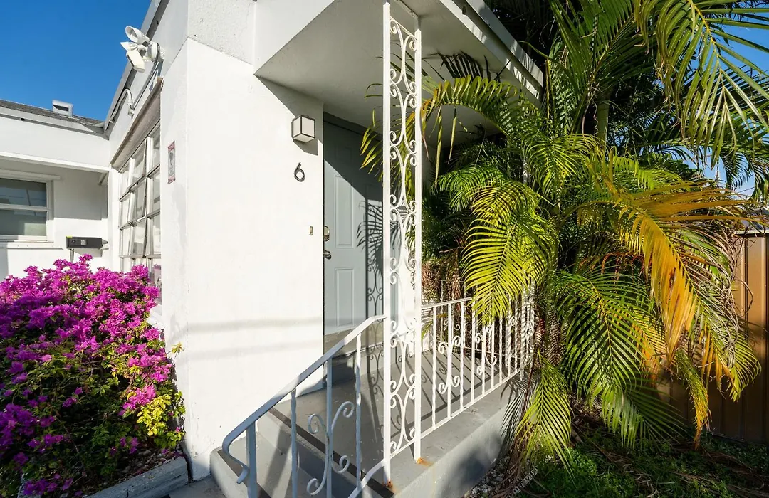 Praia Hotel Hollywood-1